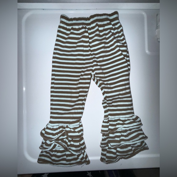 Coordinating 2T Ruffle Set - Picture 6 of 7